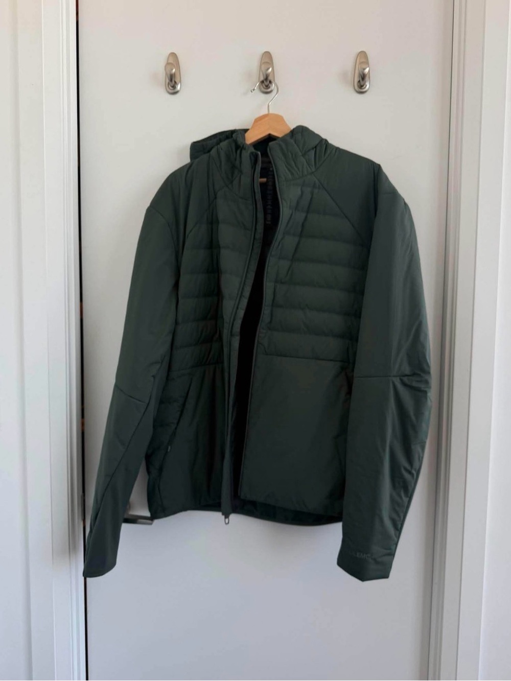 Men's Lululemon hoodedInsulated Jacket - Dark Green